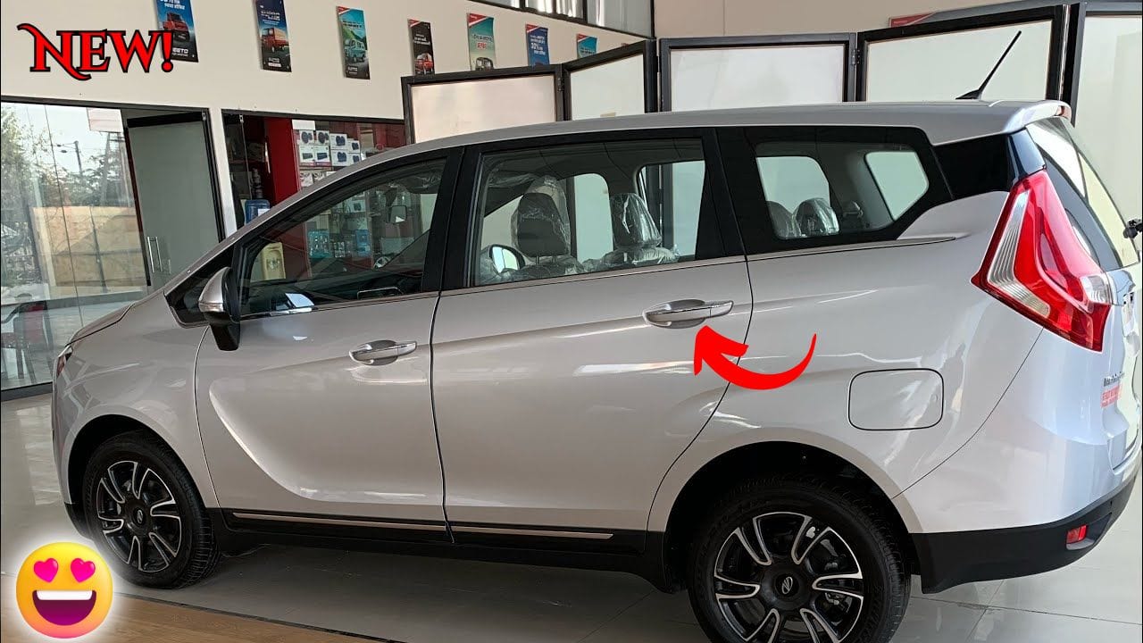 Mahindra Marazzo SUV Car