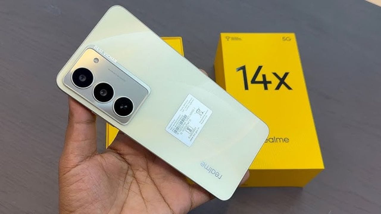 Realme 14x 5G दमदार फीचर्स और किफायती कीमत में लॉन्च हुआ है। यह स्मार्टफोन शानदार कैमरा, तेज परफॉर्मेंस और 5G सपोर्ट के साथ आता है। जानिए इसकी कीमत और खूबियां।