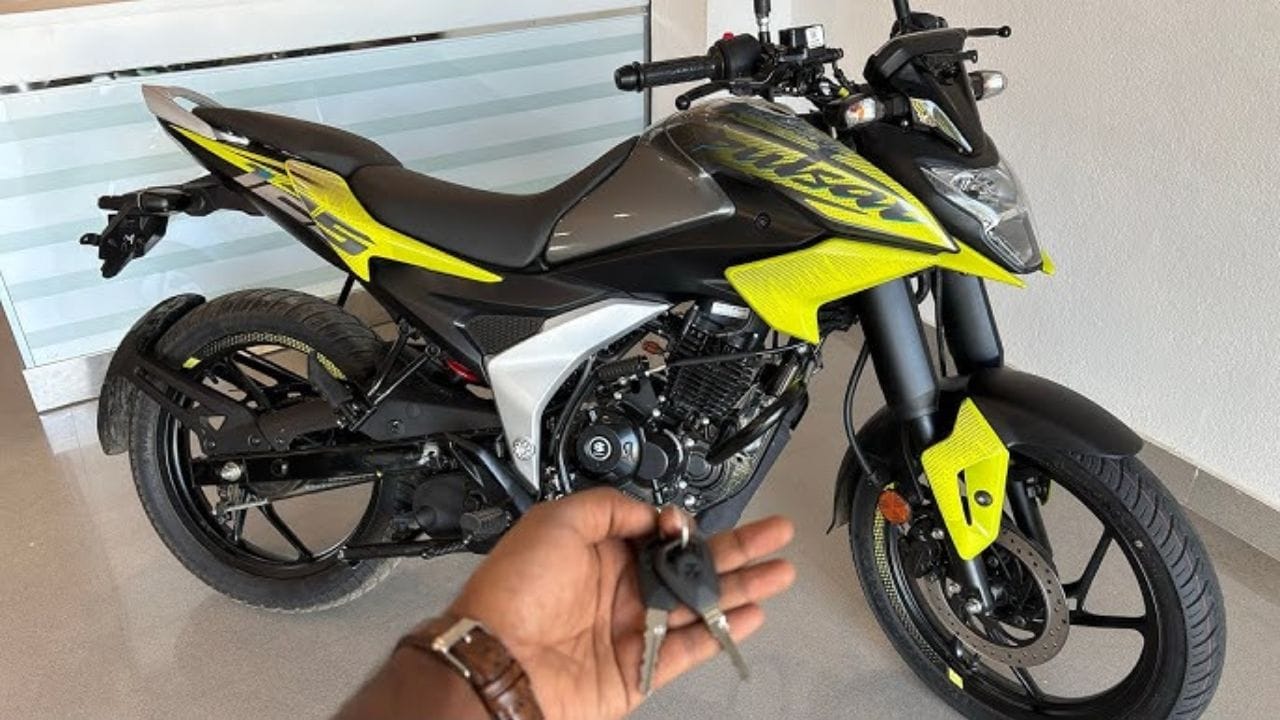 Bajaj Pulsar N125 एक दमदार इंजन, शानदार माइलेज और स्पोर्टी लुक वाली 125cc बाइक है। जानें इसकी कीमत, फीचर्स और परफॉर्मेंस की पूरी जानकारी।