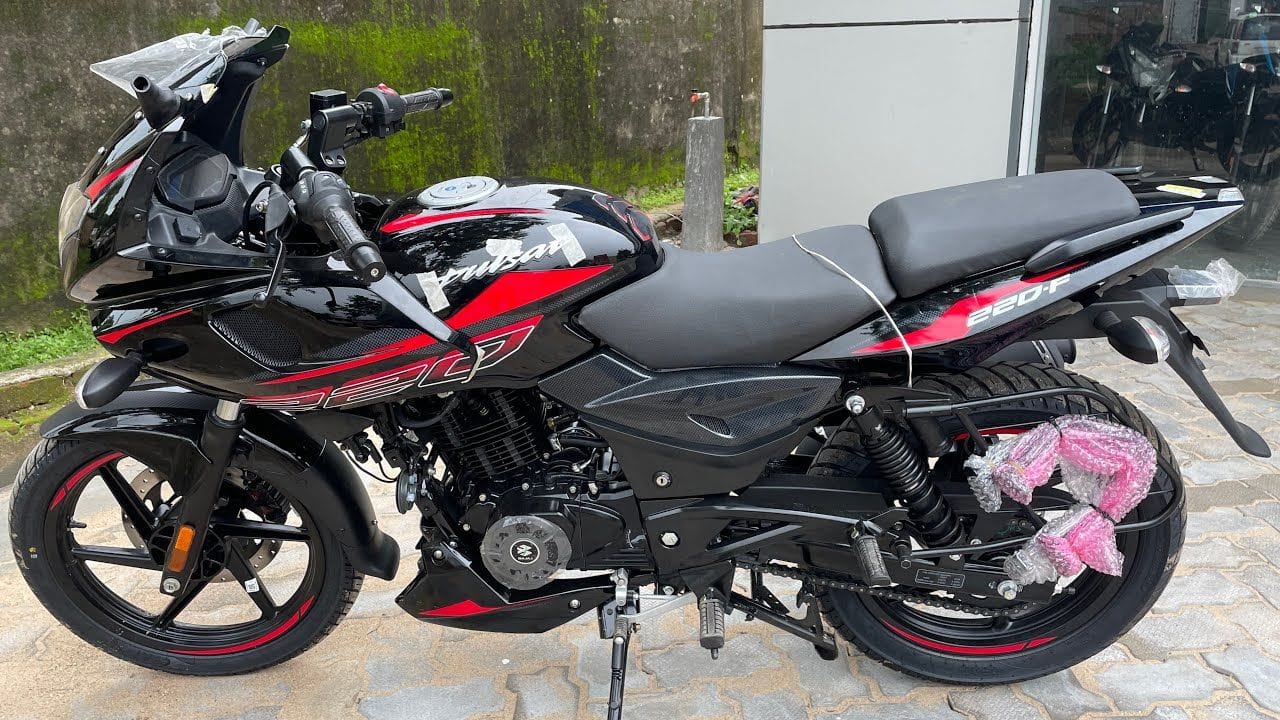Bajaj Pulsar 220F